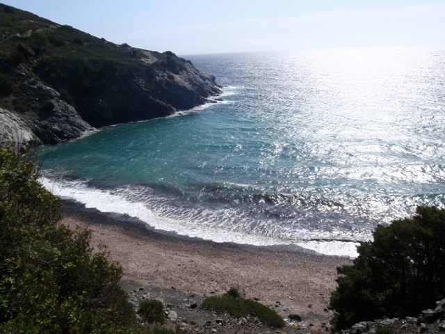 Cala della Tombe cote sud-ouest de l'île d'Elbe, franchement houleuse...