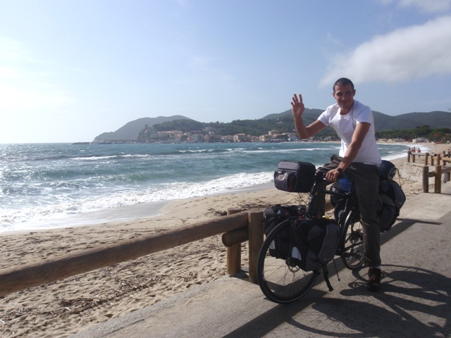 Steve à l'essai sur mon vélo, un nouveau raid en perspective!!!