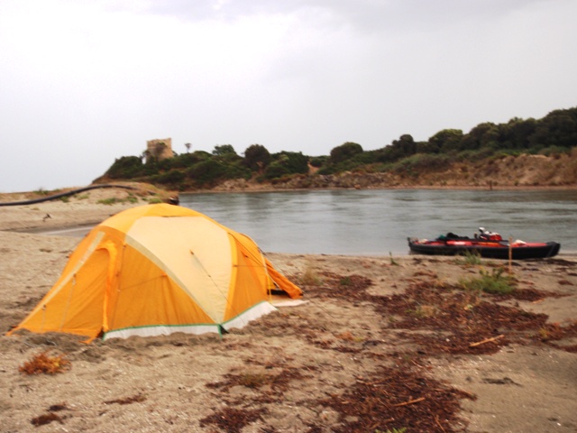 Bivouac dans l'étang de Diana, au coeur de l'histoire...