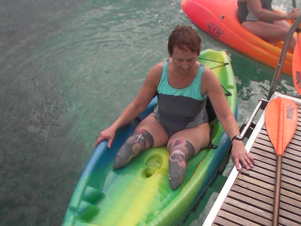 Cathy prend son pied en kayak???