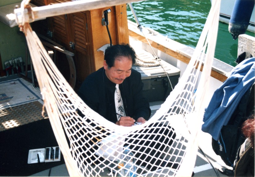 L'artiste peintre en séance de dessin sur le Cabochard.